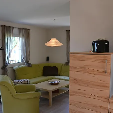 Toepferpark شقة فندقية 3*